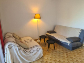 Très beau studio cabine